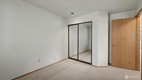 24238 SE 43rd Court Sammamish WA 98029