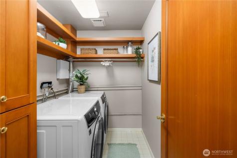 3813 W Mercer Way Mercer Island WA 98040