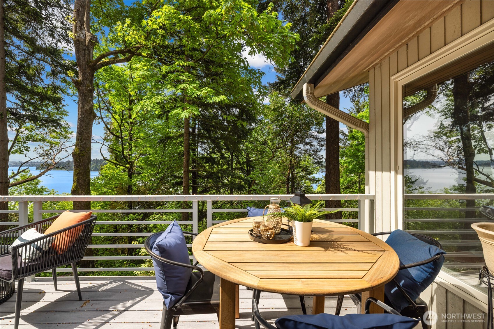 3813 W Mercer Way Mercer Island WA 98040