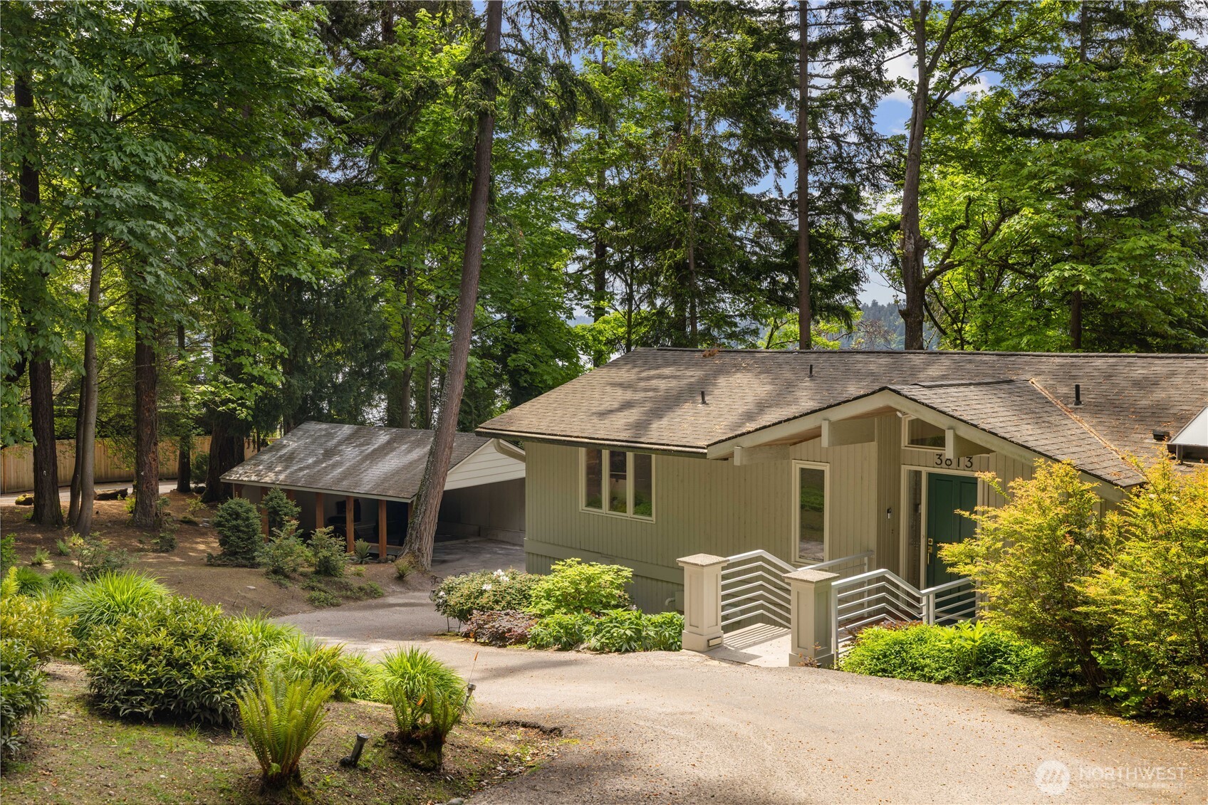 3813 W Mercer Way Mercer Island WA 98040