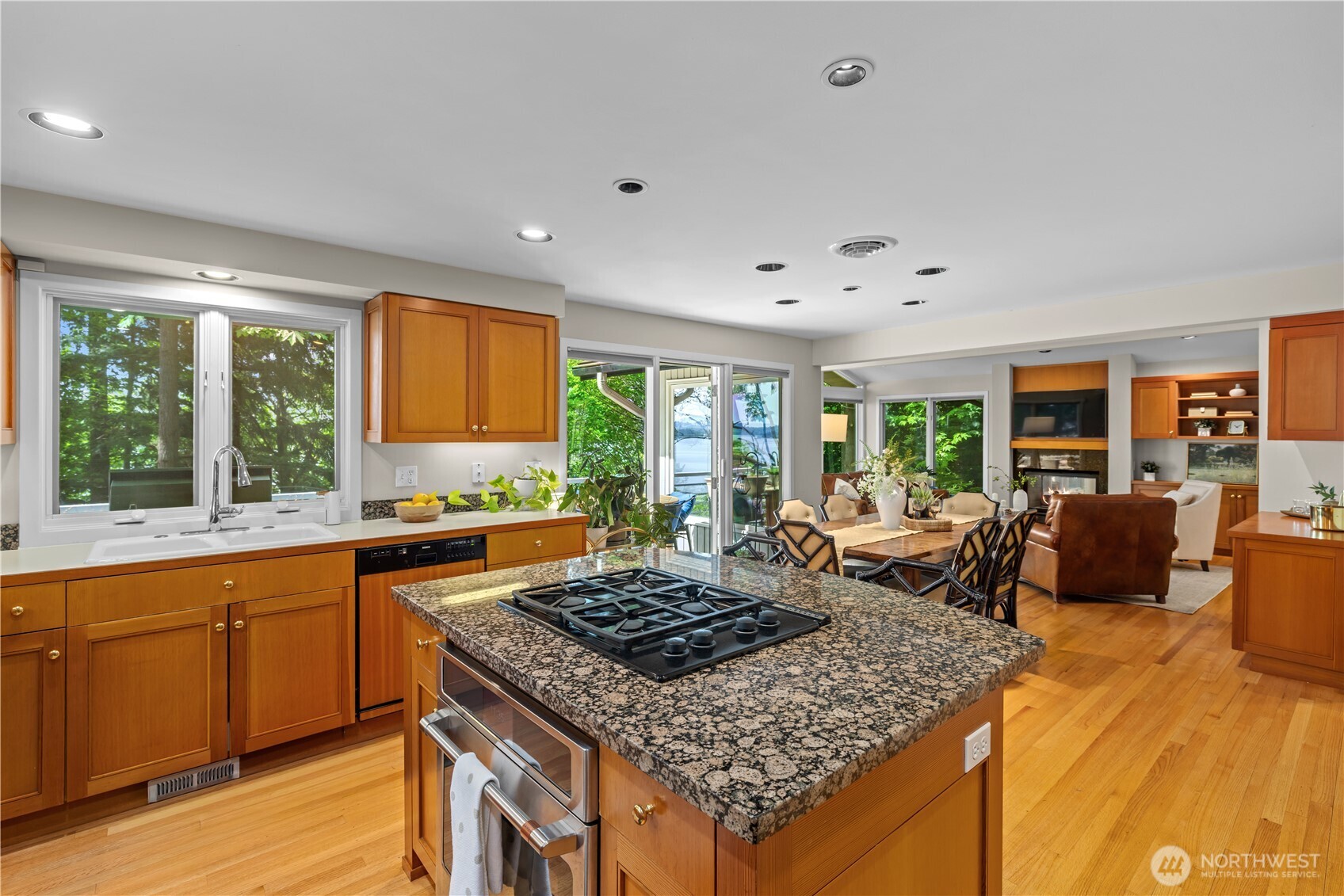 3813 W Mercer Way Mercer Island WA 98040