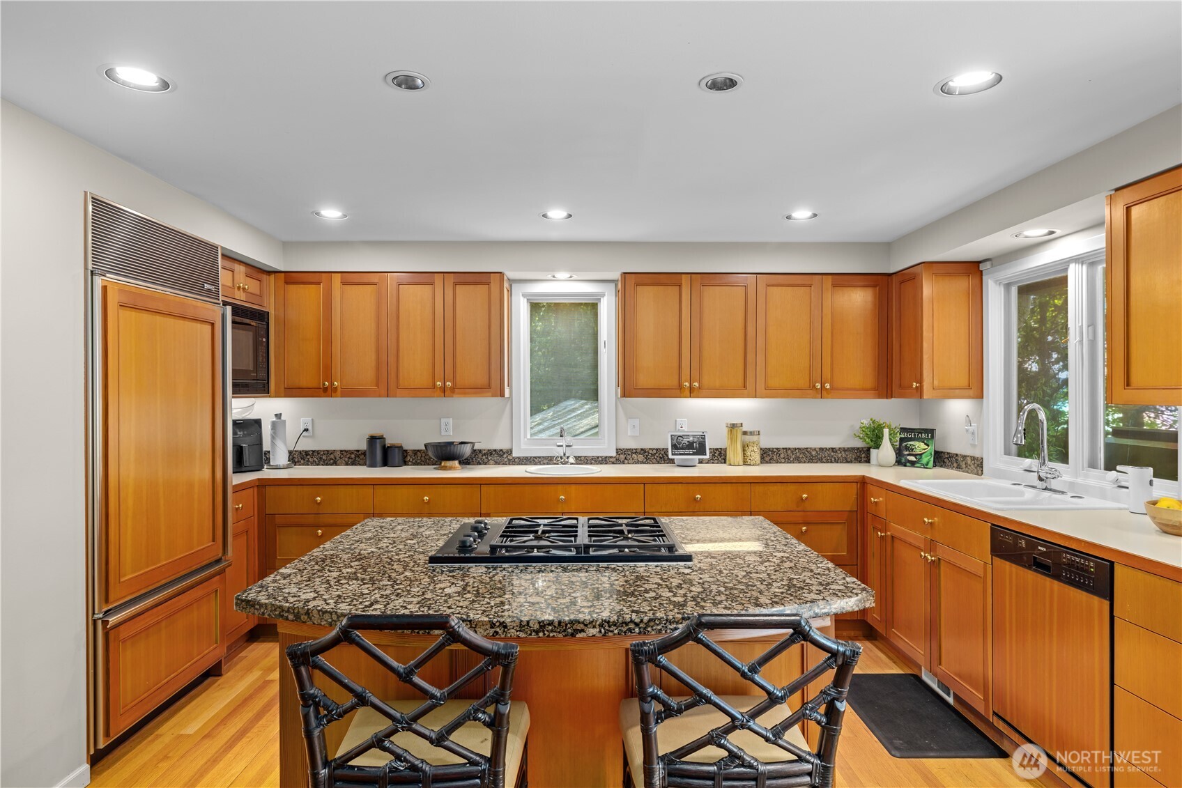3813 W Mercer Way Mercer Island WA 98040