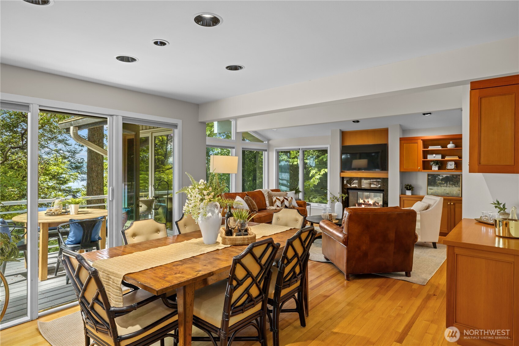 3813 W Mercer Way Mercer Island WA 98040
