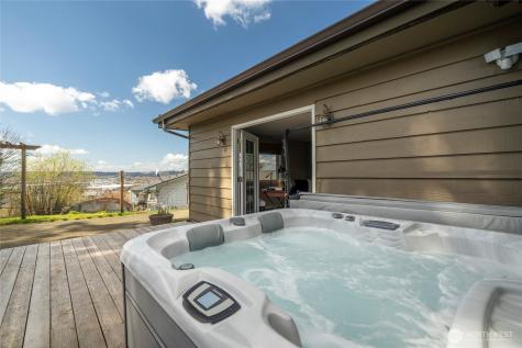 9537 S 213th Street Kent WA 98031