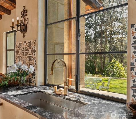11008 N Deer Drive Woodway WA 98020