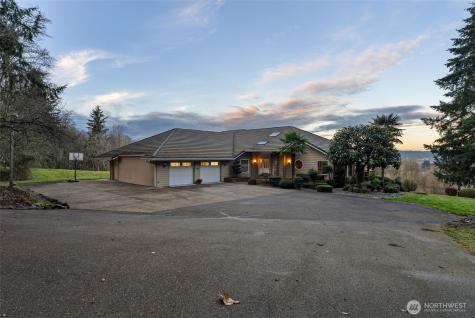 145 Three Mountain Way Chehalis WA 98532