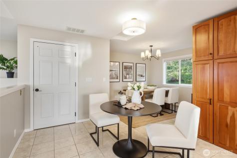 5064 Beach Drive SW Seattle WA 98136