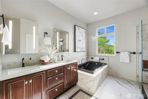 5064 Beach Drive SW Seattle WA 98136
