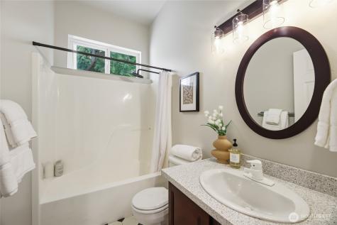 5064 Beach Drive SW Seattle WA 98136