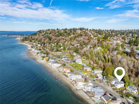 5064 Beach Drive SW Seattle WA 98136