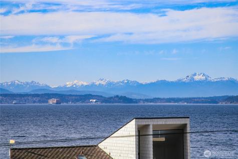 5064 Beach Drive SW Seattle WA 98136