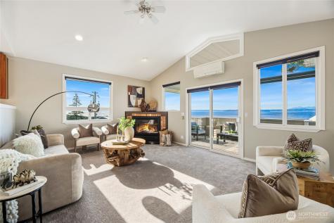 5064 Beach Drive SW Seattle WA 98136