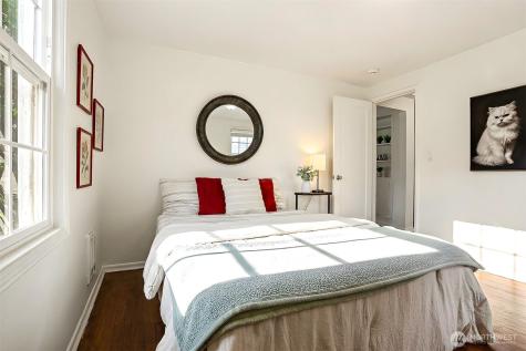 12238 76th Avenue S Seattle WA 98178