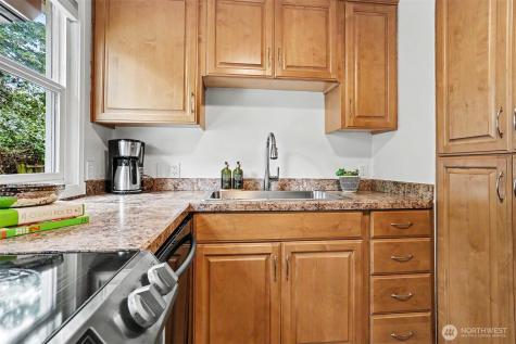 12238 76th Avenue S Seattle WA 98178