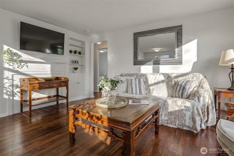 12238 76th Avenue S Seattle WA 98178