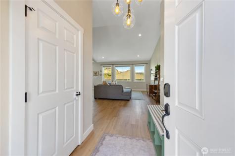 452 Spring View Place Chelan WA 98816