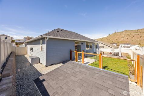 452 Spring View Place Chelan WA 98816
