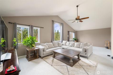 861 Summerhill Drive Sedro Woolley WA 98284