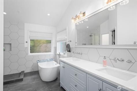 861 Summerhill Drive Sedro Woolley WA 98284