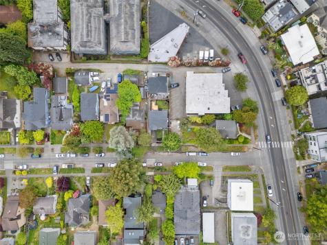 4257 W 33rd Ave W Seattle WA 98199