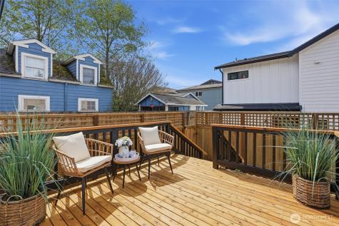 4257 W 33rd Ave W Seattle WA 98199