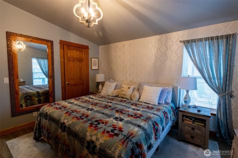 182 Point Drive Oroville WA 98844