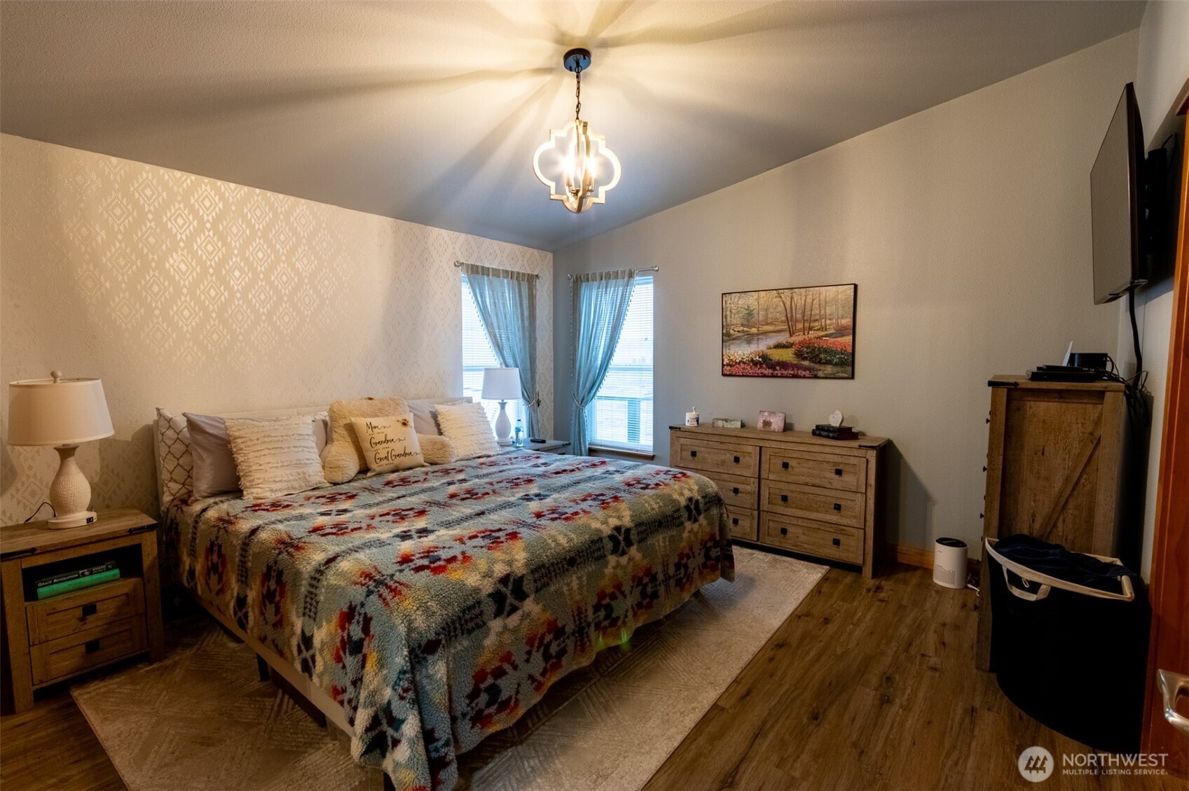 182 Point Drive Oroville WA 98844