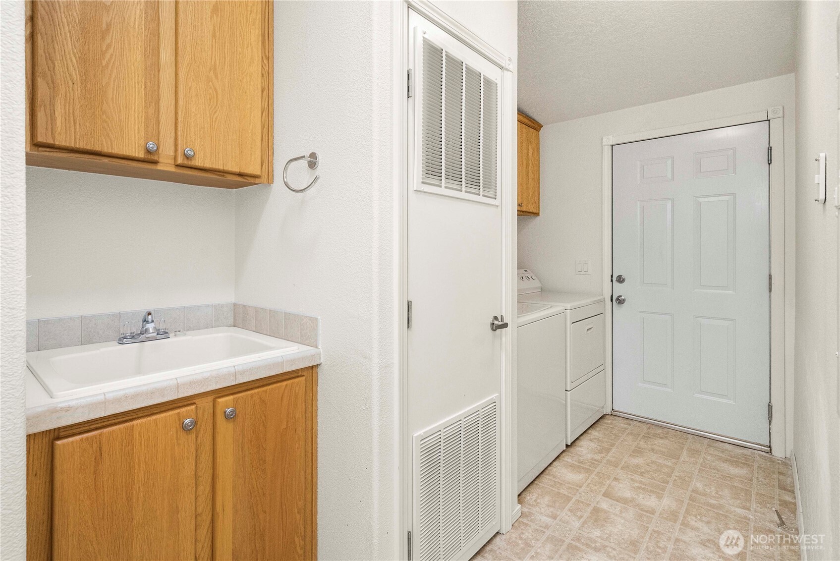 9806 196th Street E Graham WA 98338