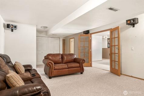 3122 Hollywood Drive NE Olympia WA 98516