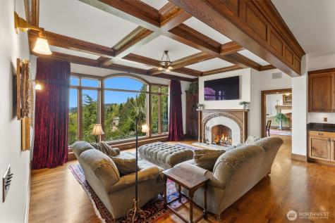 4725 W Mercer Way Mercer Island WA 98040