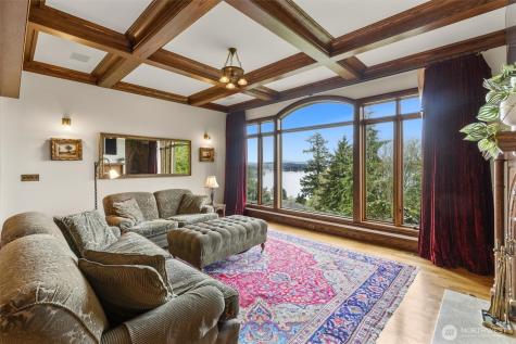 4725 W Mercer Way Mercer Island WA 98040