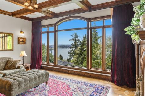 4725 W Mercer Way Mercer Island WA 98040