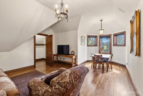 4725 W Mercer Way Mercer Island WA 98040