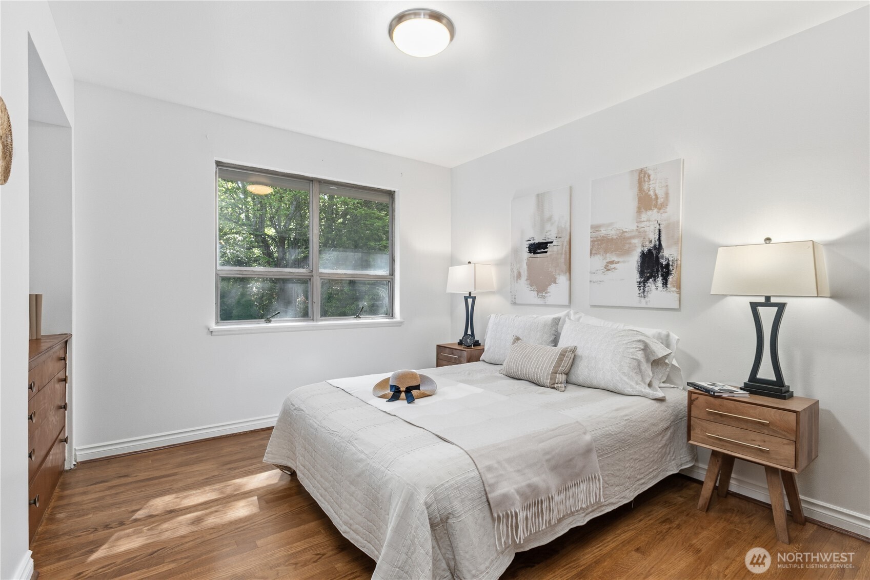6542 43rd Avenue NE Seattle WA 98115