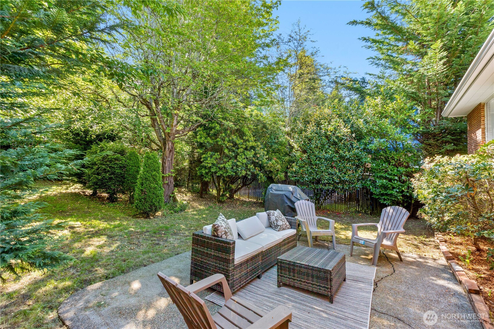 6542 43rd Avenue NE Seattle WA 98115