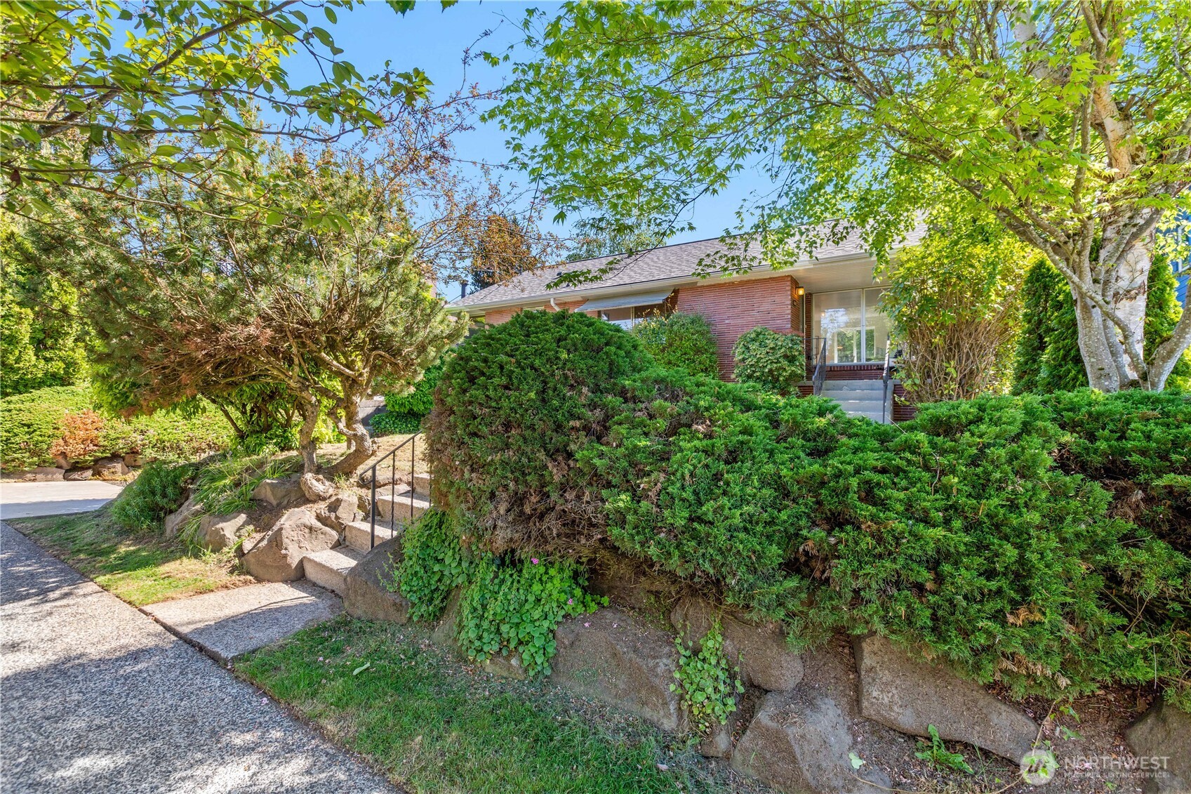 6542 43rd Avenue NE Seattle WA 98115