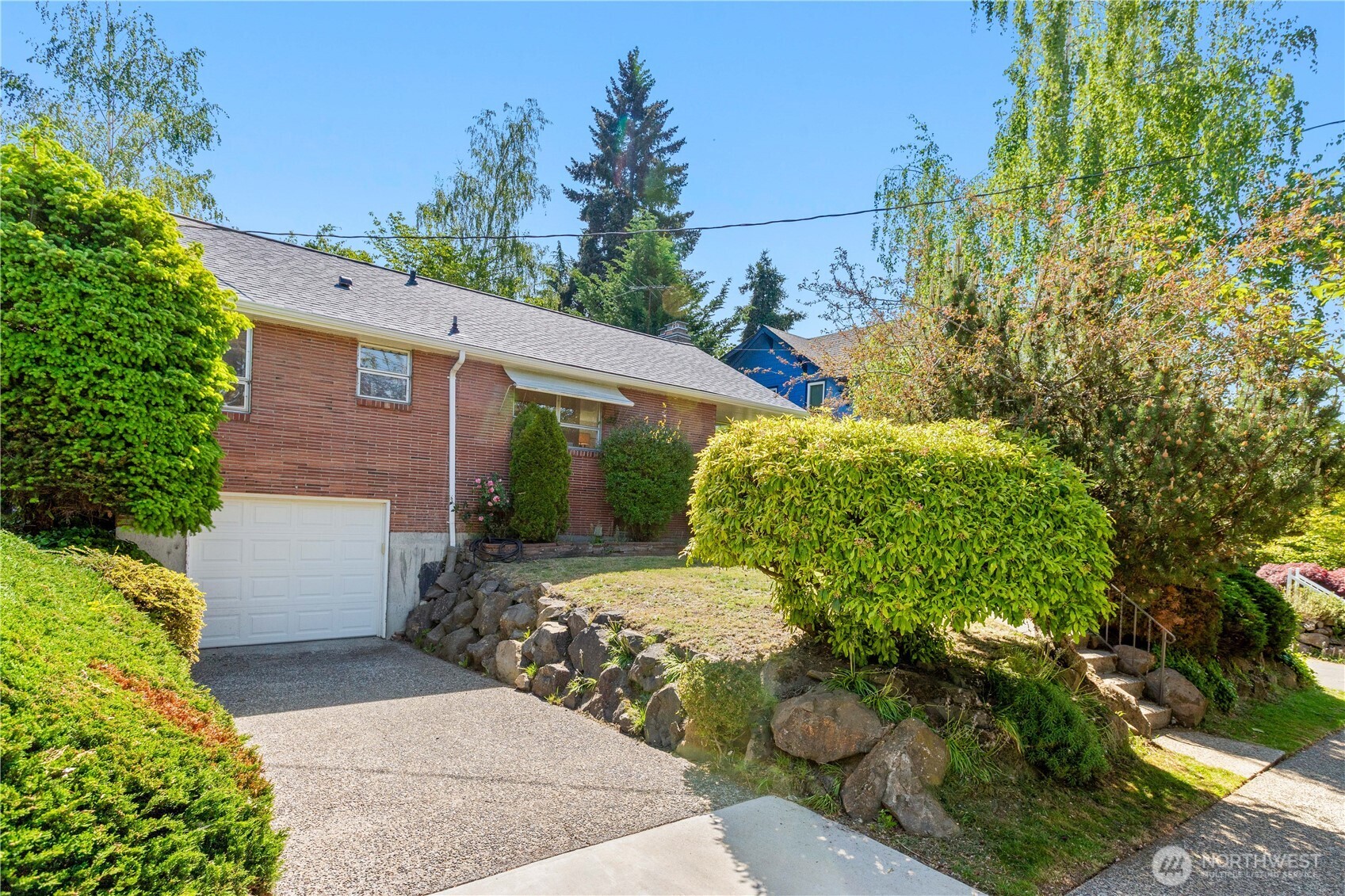 6542 43rd Avenue NE Seattle WA 98115