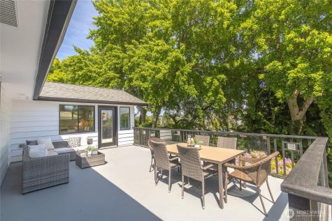 2830 23rd Avenue W Seattle WA 98199