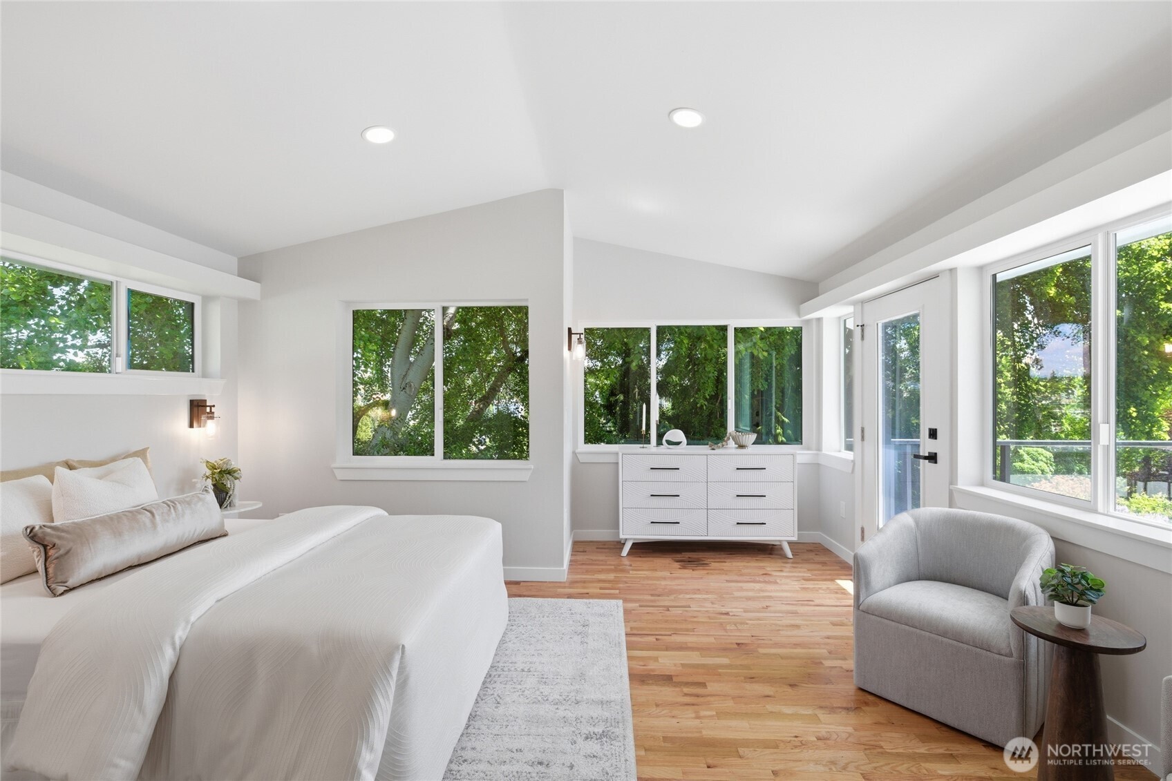 2830 23rd Avenue W Seattle WA 98199