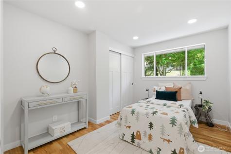 2830 23rd Avenue W Seattle WA 98199