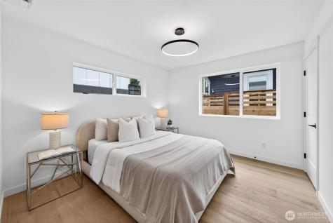 8512 15th Avenue NE Seattle WA 98115