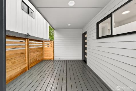 8512 15th Avenue NE Seattle WA 98115