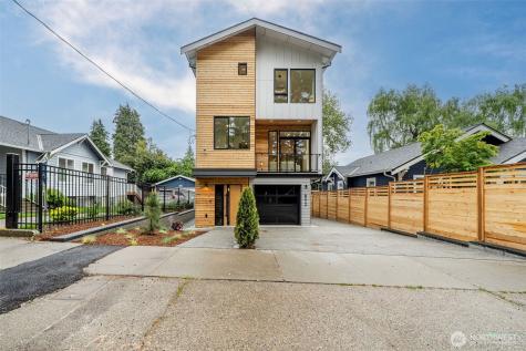 8512 15th Avenue NE Seattle WA 98115