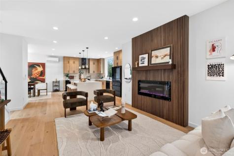 8512 15th Avenue NE Seattle WA 98115