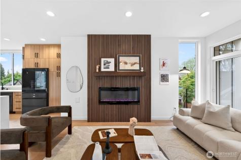 8512 15th Avenue NE Seattle WA 98115