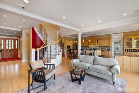 17319 191st Avenue NE Woodinville WA 98072
