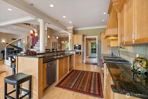17319 191st Avenue NE Woodinville WA 98072