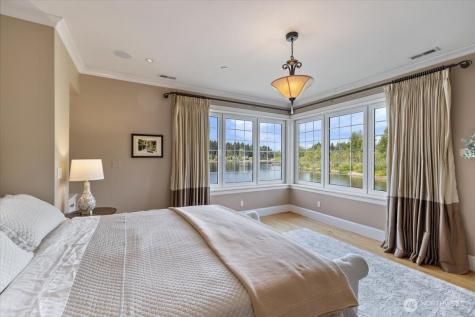 17319 191st Avenue NE Woodinville WA 98072