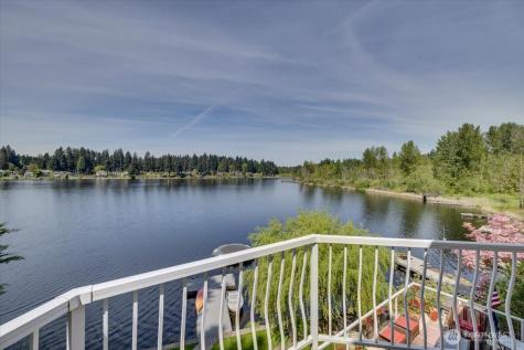 17319 191st Avenue NE Woodinville WA 98072