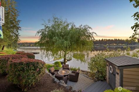 17319 191st Avenue NE Woodinville WA 98072